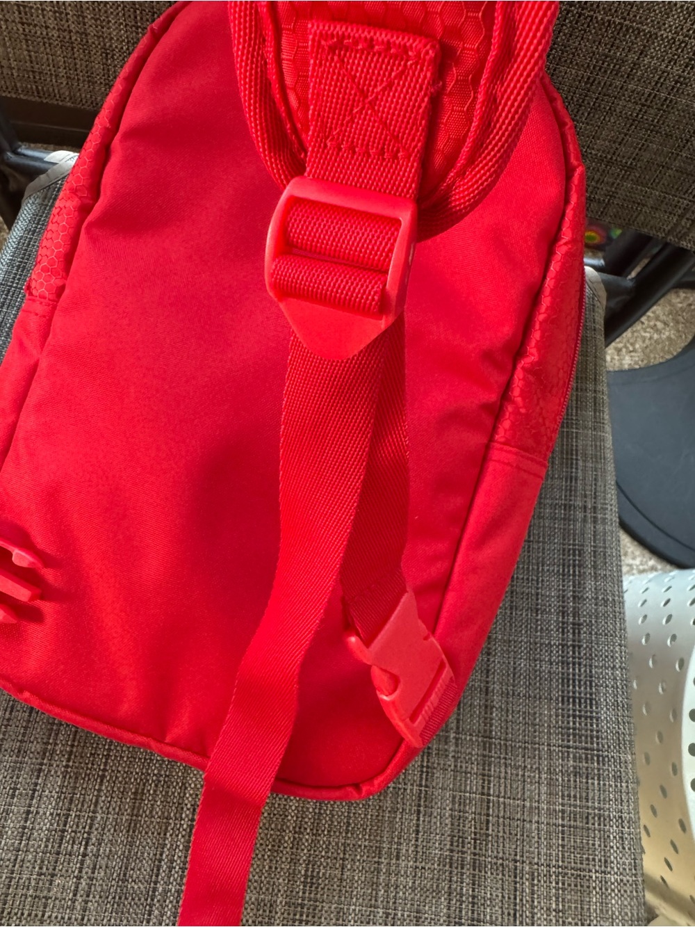 Reebok Sling Mini Backpack Red & White - Picture 16 of 16